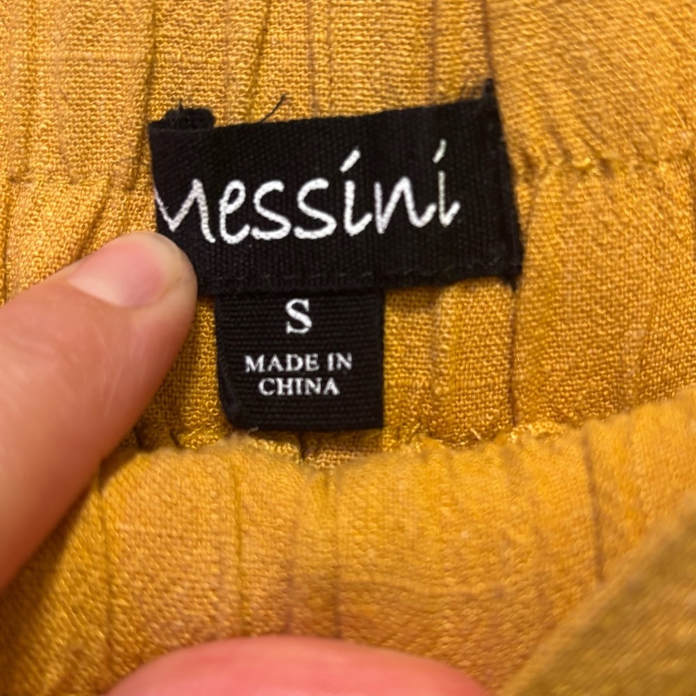 ⭐️ 3/$21 ⭐️ Messini High Waist Mustard Tie-Belt Shorts Size S - Picture 2 of 8